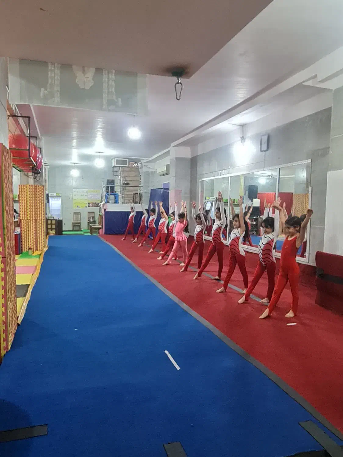 منشی باشگاه ورزشی|استخدام اداری و مدیریت|فردیس, داوری|دیوار