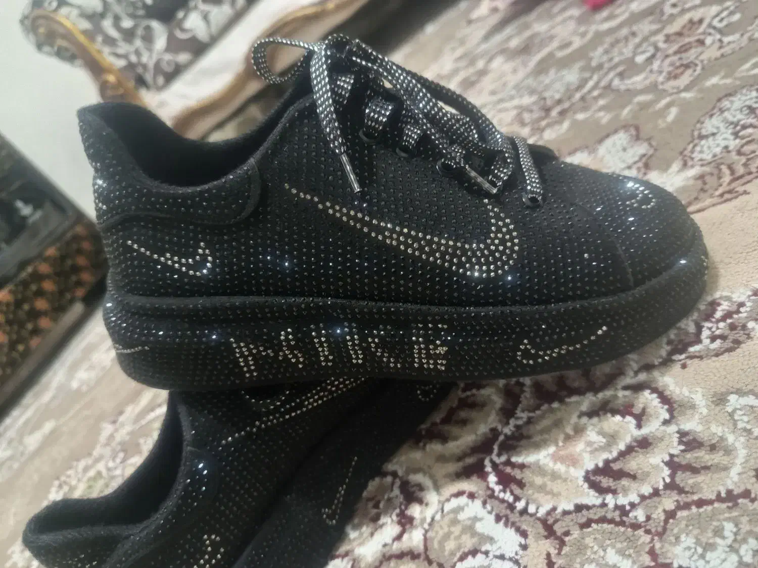 کفش نو|کیف، کفش، کمربند|شاهرود, |دیوار