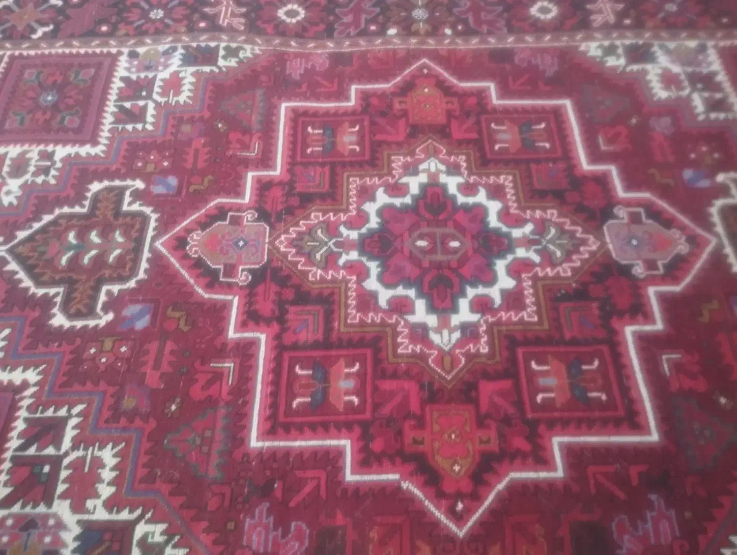 فرش چشمه زان|فرش|اهر, |دیوار