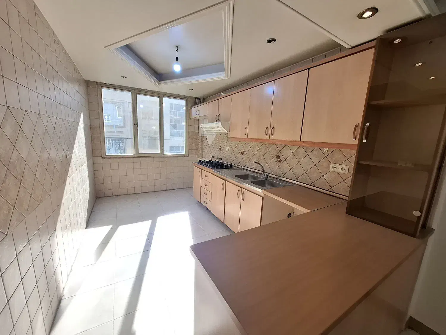 اجاره آپارتمان نارمک میدان ۱۸ تکواحدی ۶۵متر دوخواب