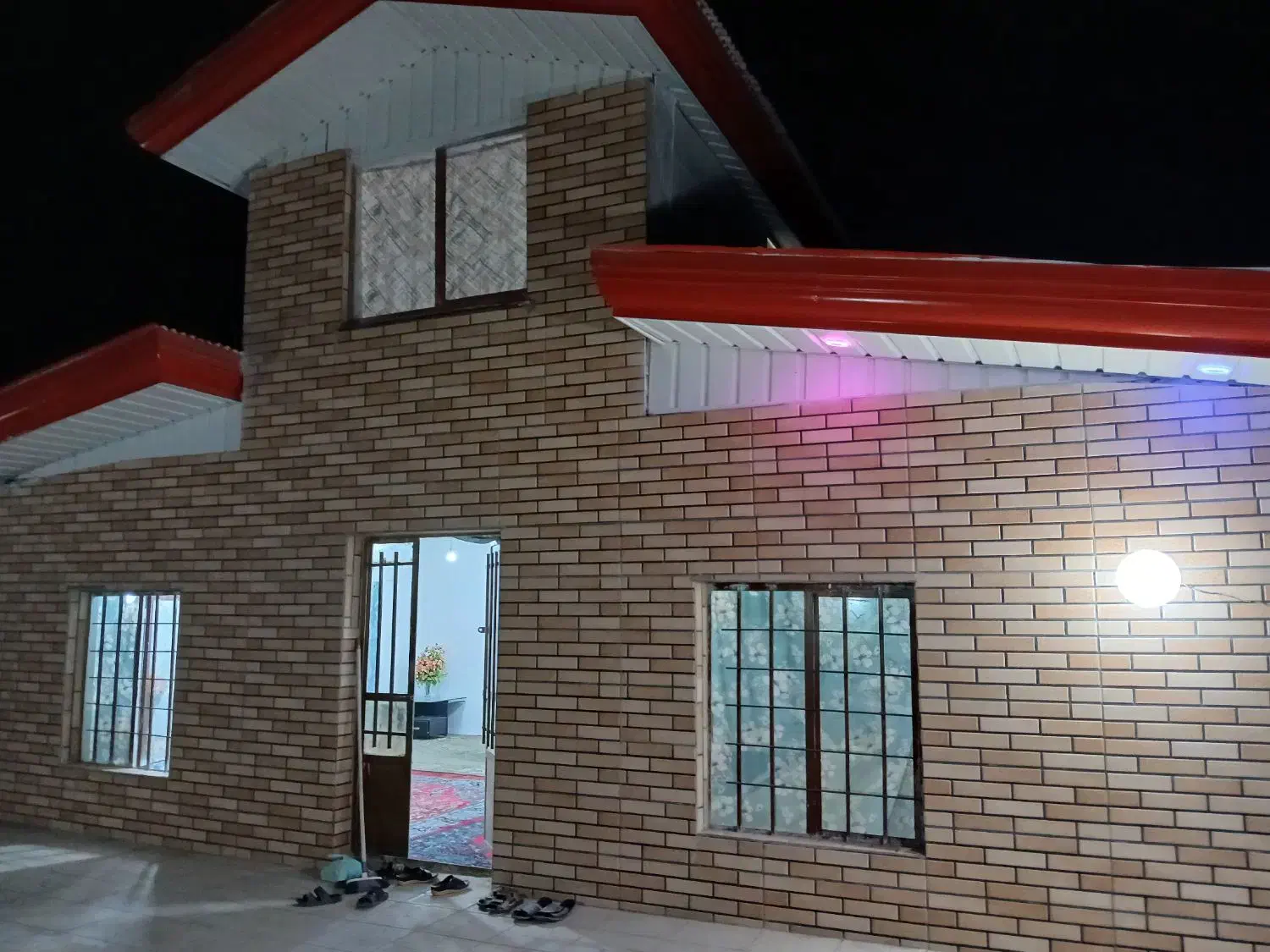 طراح و اجرای سقفهای شیروانی و فروش ورق|خدمات پیشه و مهارت|نسیمشهر, |دیوار