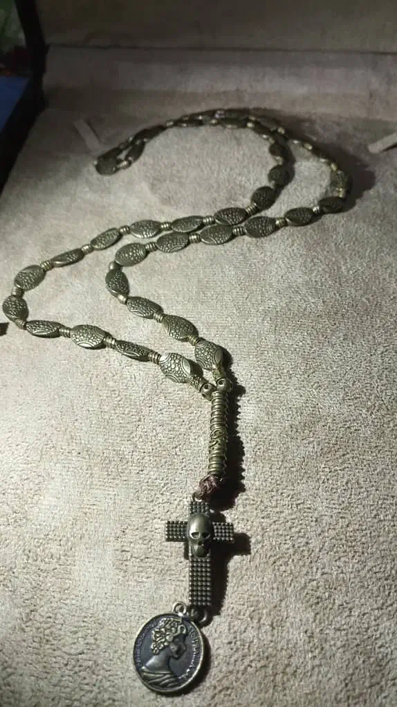 گردنبند خیلی قدیمی|کلکسیون اشیاء عتیقه|جهرم, |دیوار