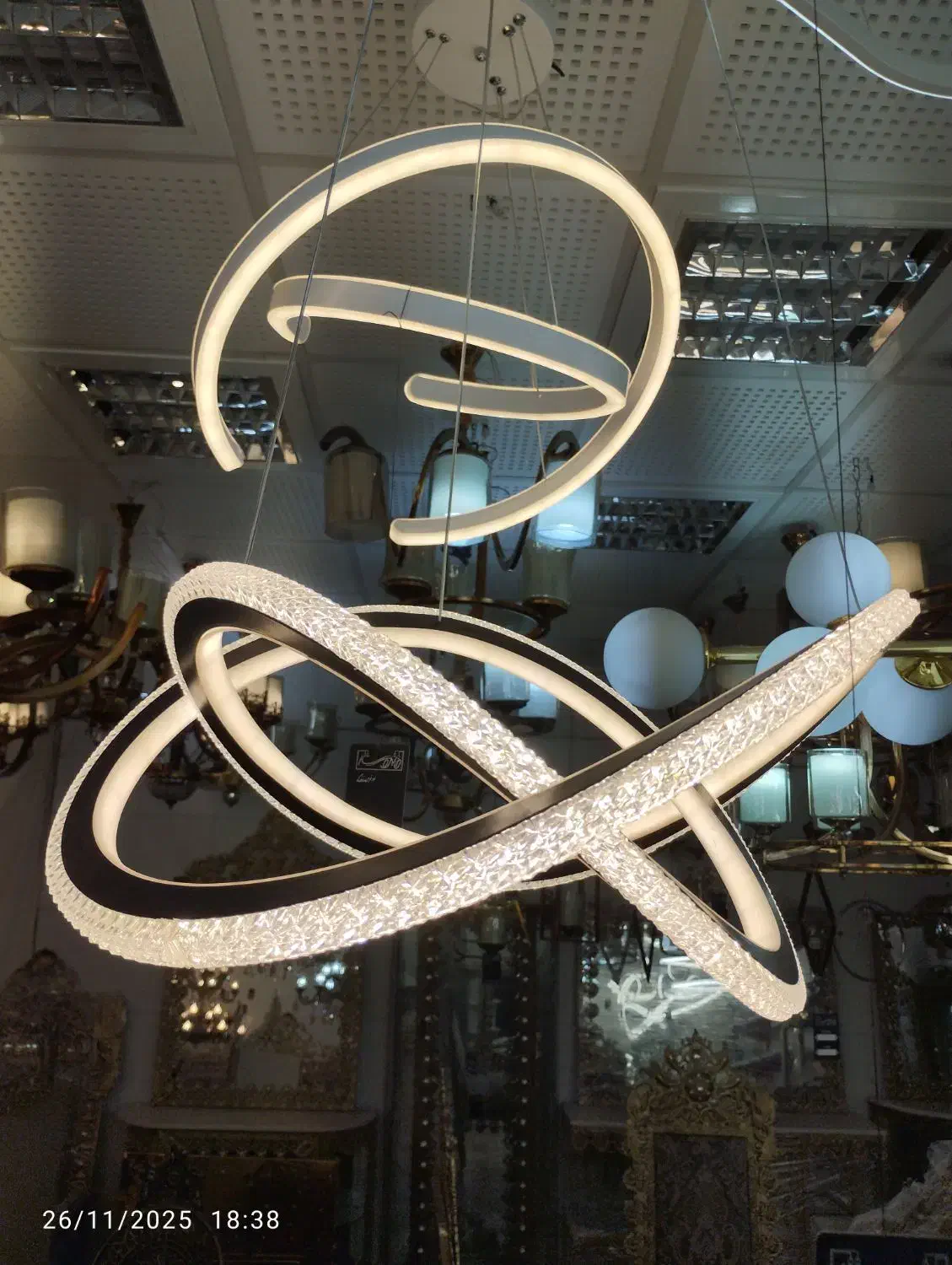 به مناسبت بلک فرایدی25تخفیف همراه با اقساط شش ماهه|لوستر و چراغ آویز|یزد, |دیوار