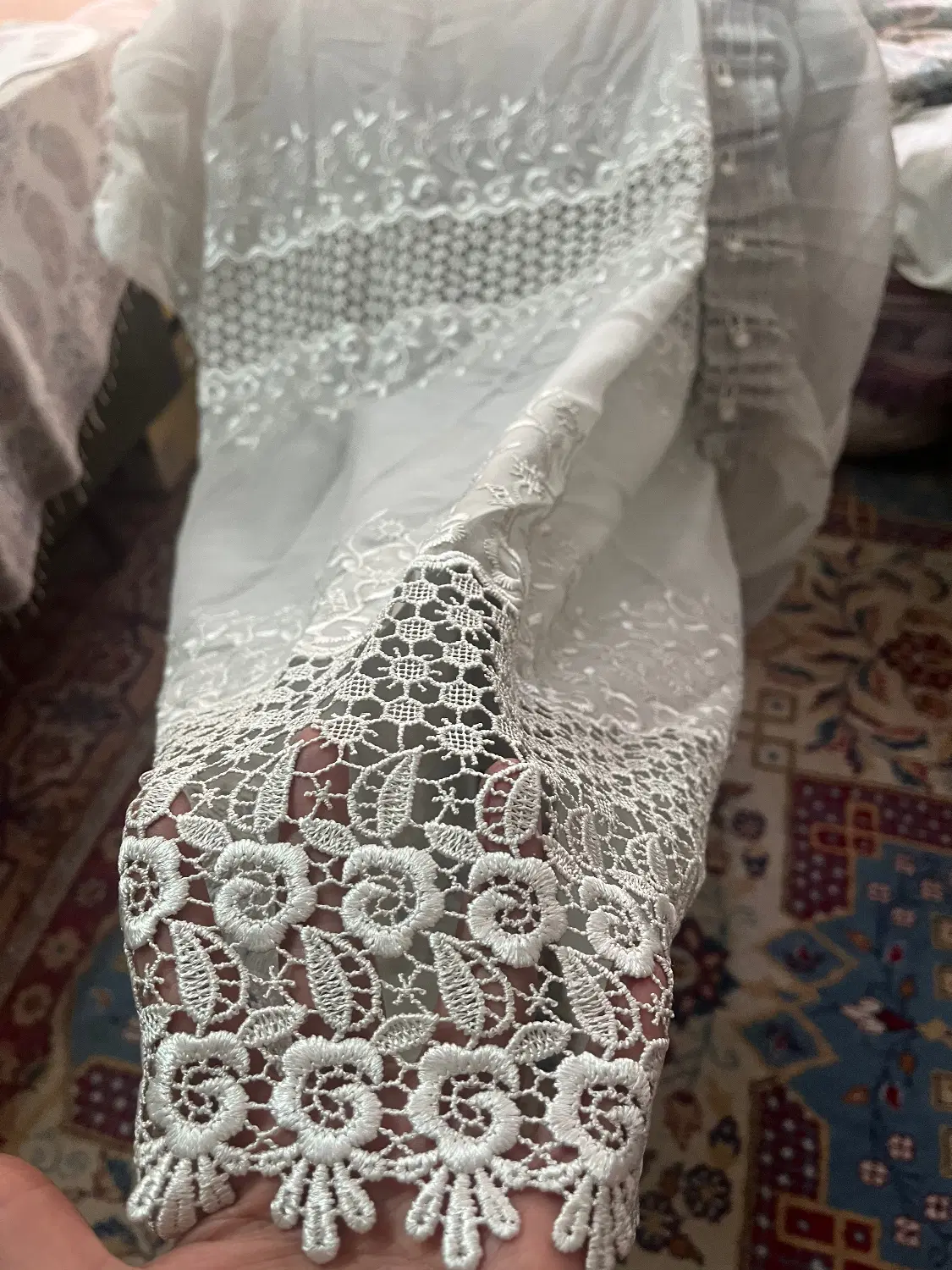 پرده حریر گیپور دار ، تور پرده اطلس پود طرح دار|پرده، رانر، رومیزی|تهران, فیروزآبادی|دیوار