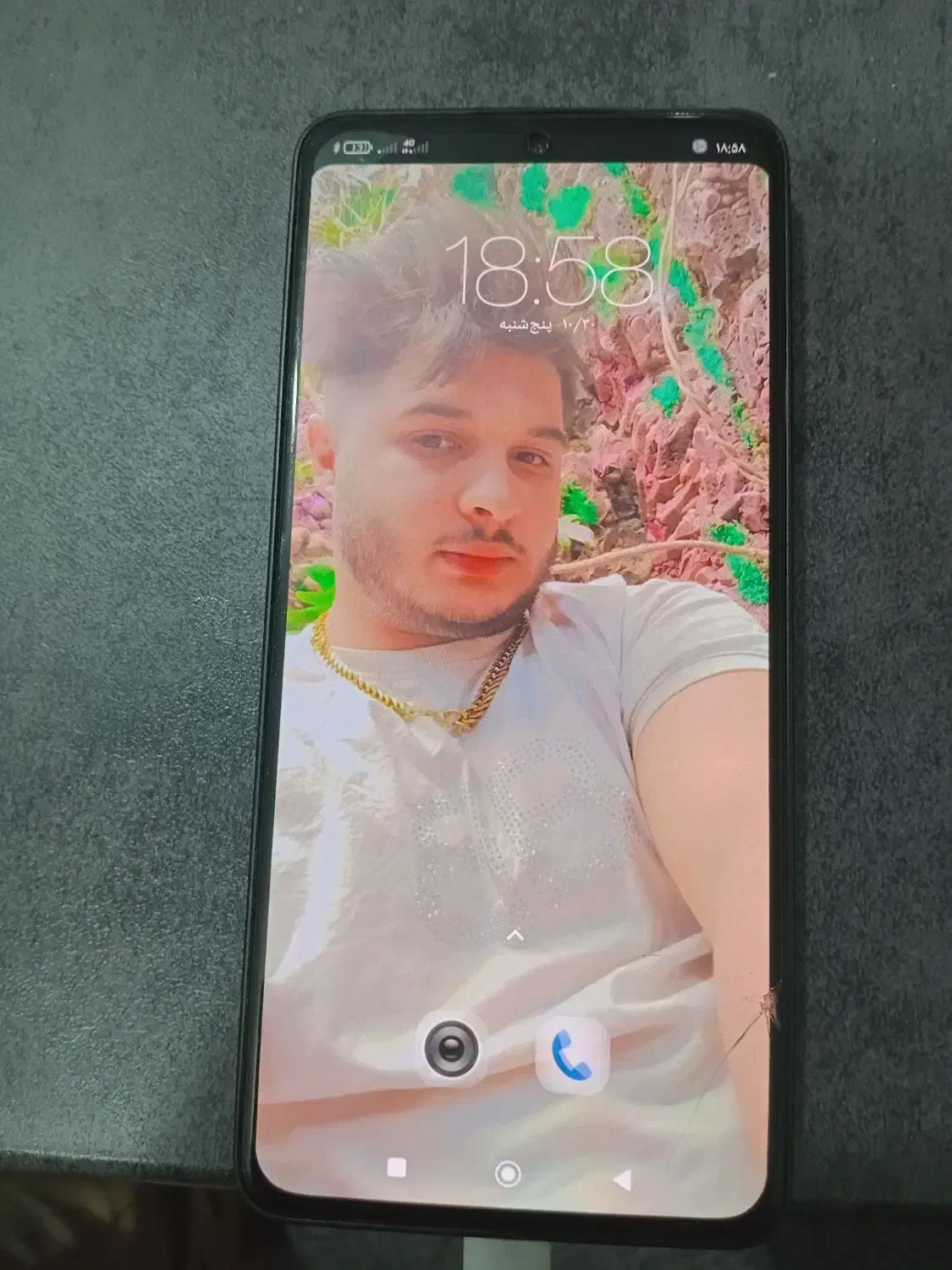 نوت ۱۳|موبایل|کرباسک, |دیوار