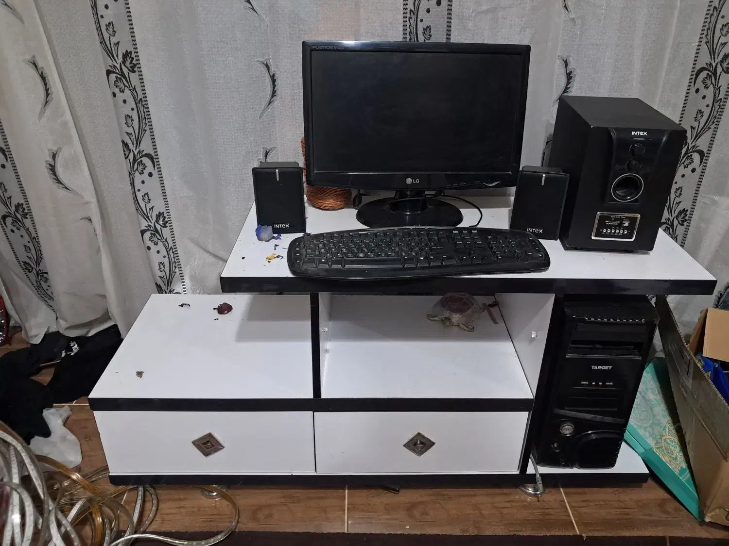 کمد و جاکفشی و میز تلوزیون|جاکفشی، کمد، دراور|گلستان (تهران), |دیوار