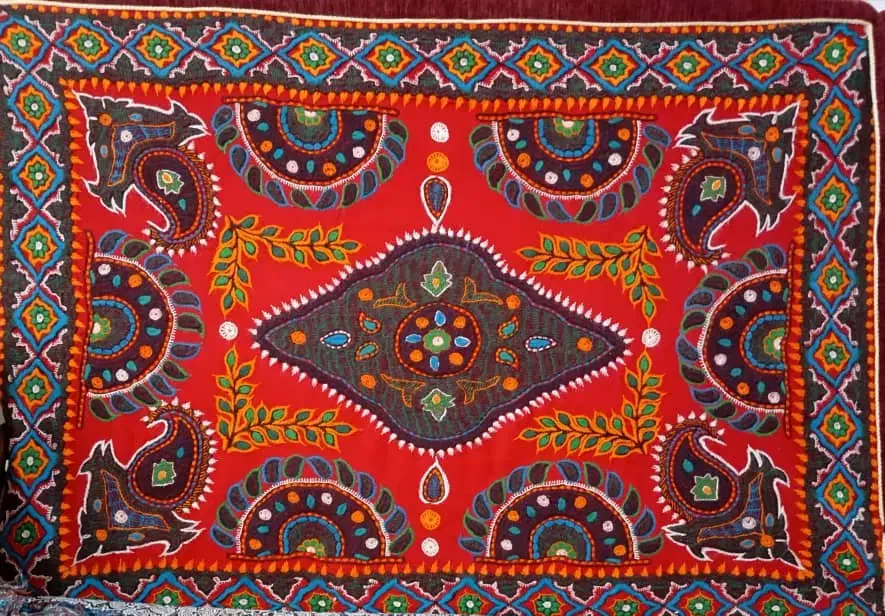 پشتی پته با دوخت تمیز|پشتی|زرند, |دیوار