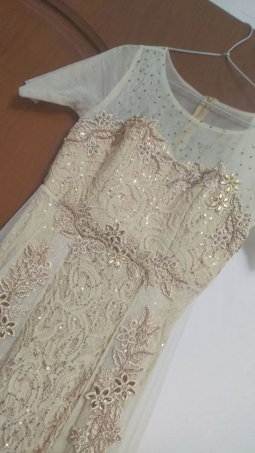 مجلسی|لباس|بندر انزلی, پردیس|دیوار