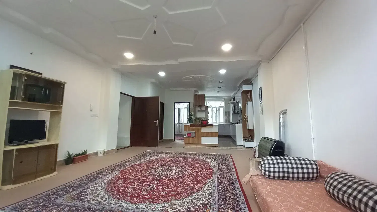 سوییت اقامتی سرو|اجارهٔ کوتاهمدت آپارتمان و سوئیت|اسفراین, |دیوار