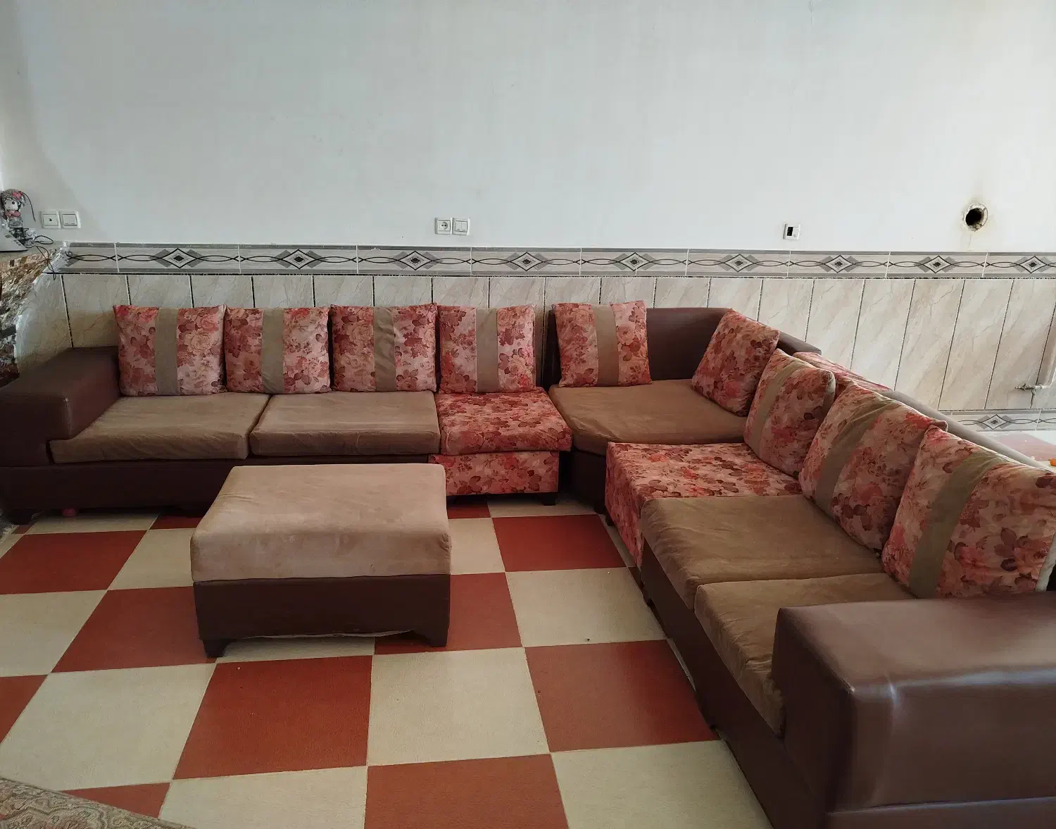 مبل درحد نو|مبلمان خانگی و میز عسلی|سیرجان, |دیوار