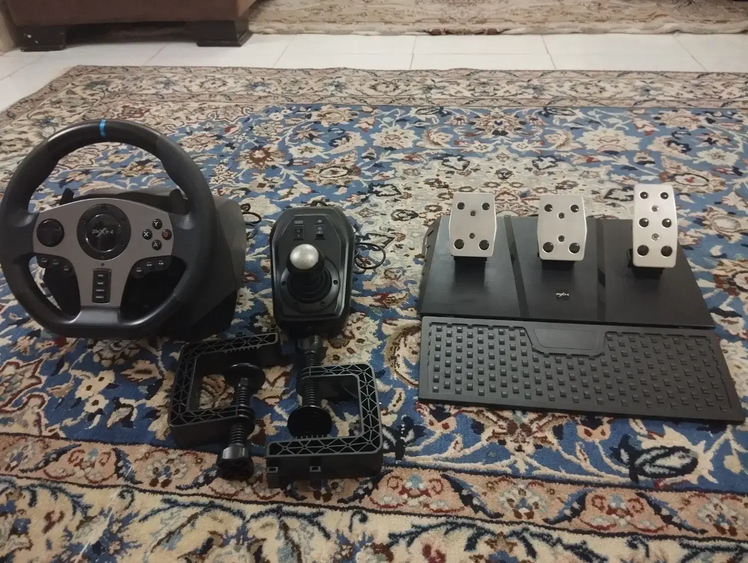 فروش فرمون با دنده وپدال وفلش مخصوص برای پلیستشن 5|کنسول، بازی ویدئویی و آنلاین|ورامین, ورامین|دیوار