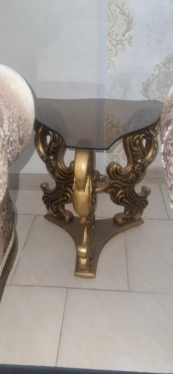 مبل سلطنتی نو|مبلمان خانگی و میز عسلی|ماهدشت, |دیوار