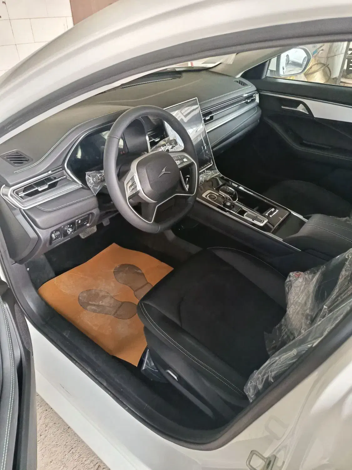 kmc j7 صفر سفید|خودرو سواری و وانت|تهران, پاسداران|دیوار