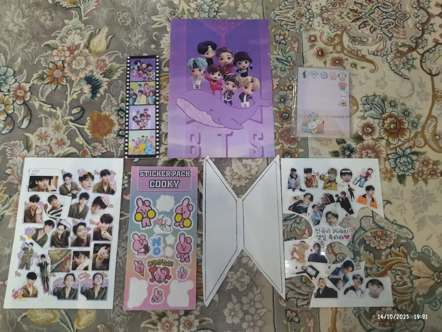 استیکر و برچسب bts|لوازم التحریر|مشهد, دانشجو|دیوار