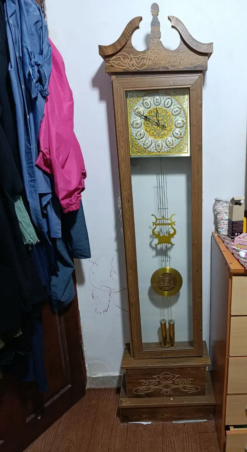 ساعت ایستاده|ساعت دیواری و تزئینی|خرم‌آباد (تنکابن), |دیوار