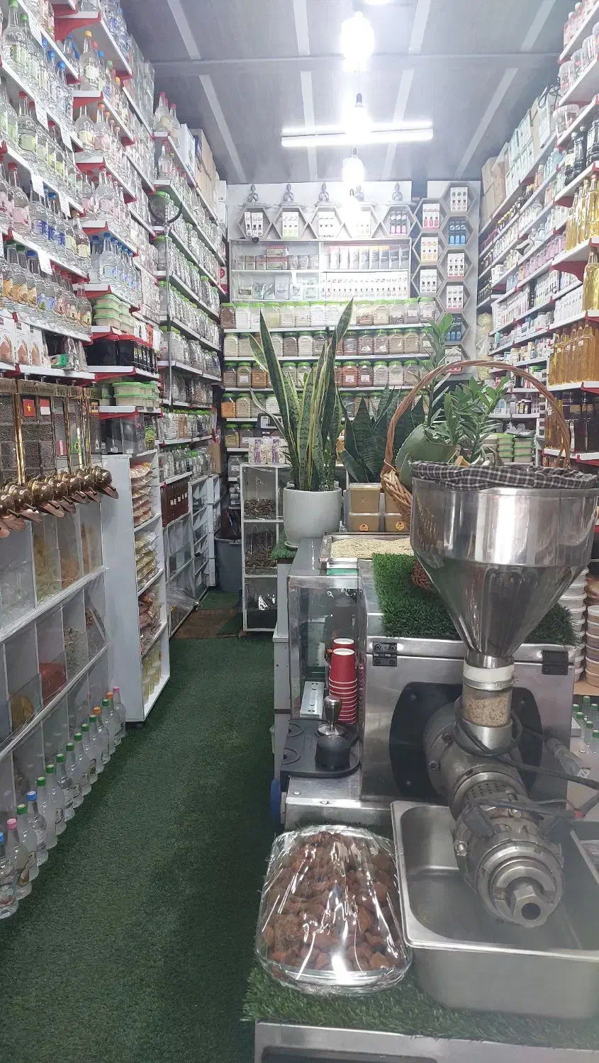 کارمند آقا جهت کار در عطاری|استخدام بازاریابی و فروش|تهران, تهرانپارس غربی|دیوار