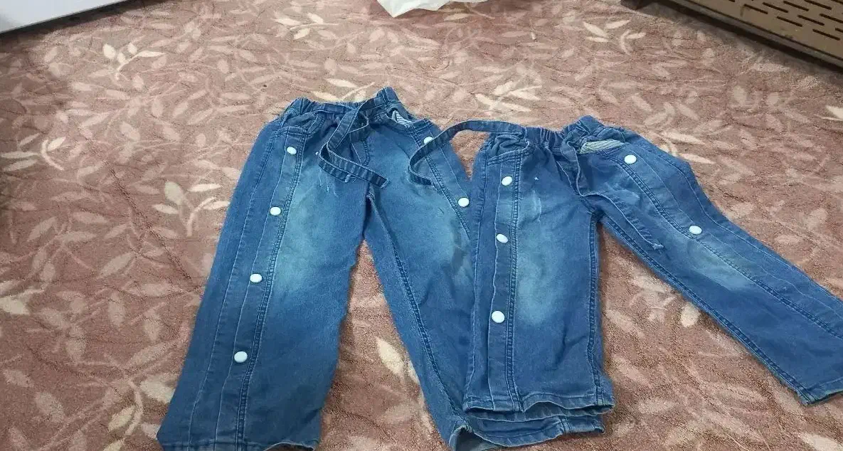 لباس بچگانه|کفش و لباس بچه|قم, شهرک مهدیه (مدرس)|دیوار