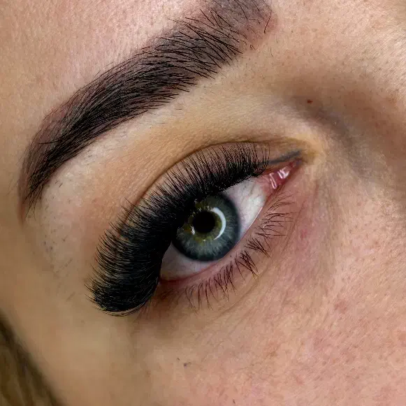 اکستنشن مژه با تخفیف ویژه|خدمات آرایشگری و زیبایی|اردبیل, |دیوار