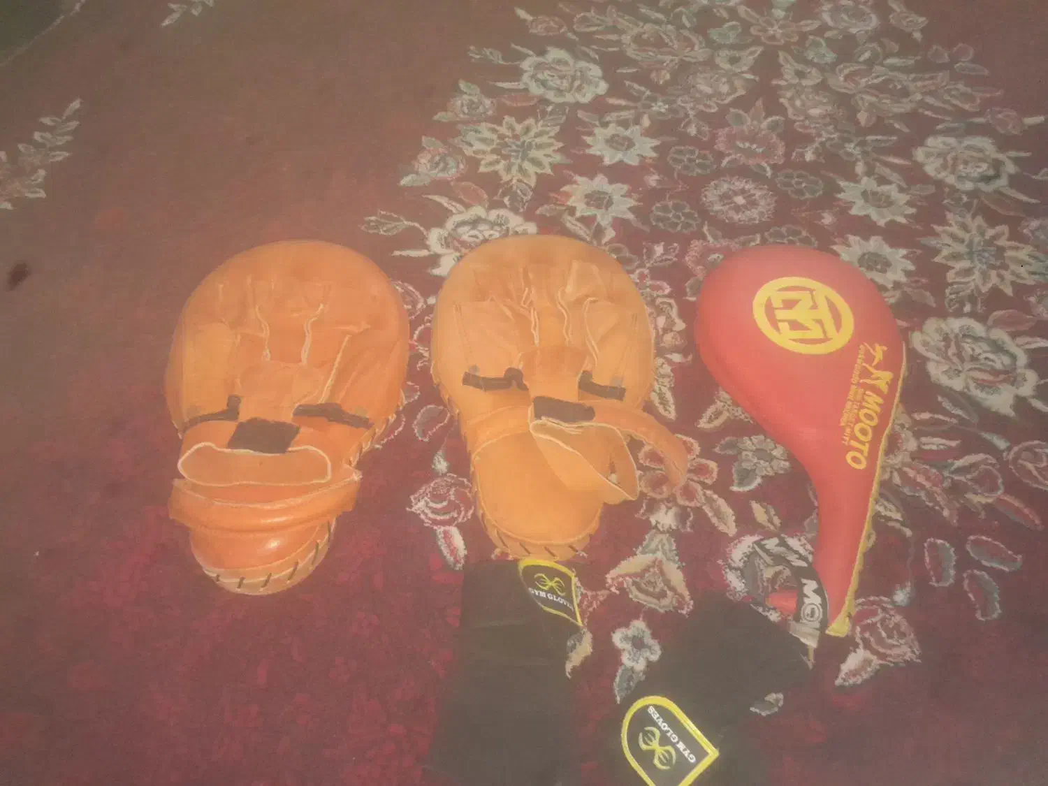 دست کش بوکس و کیسه بوکس و میت|تجهیزات ورزشی|ایوان, |دیوار