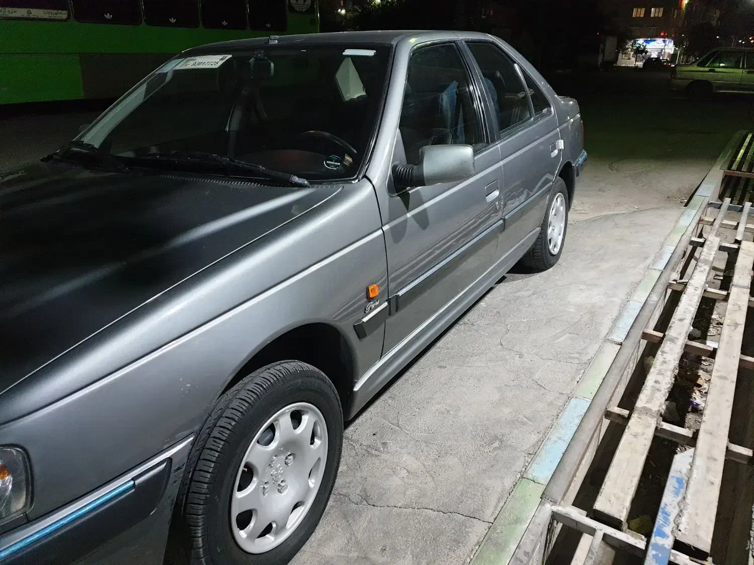 پژو پارس کم کار در حد ۱۴۰۰|خودرو سواری و وانت|اسلامشهر, شهرک مهدیه|دیوار