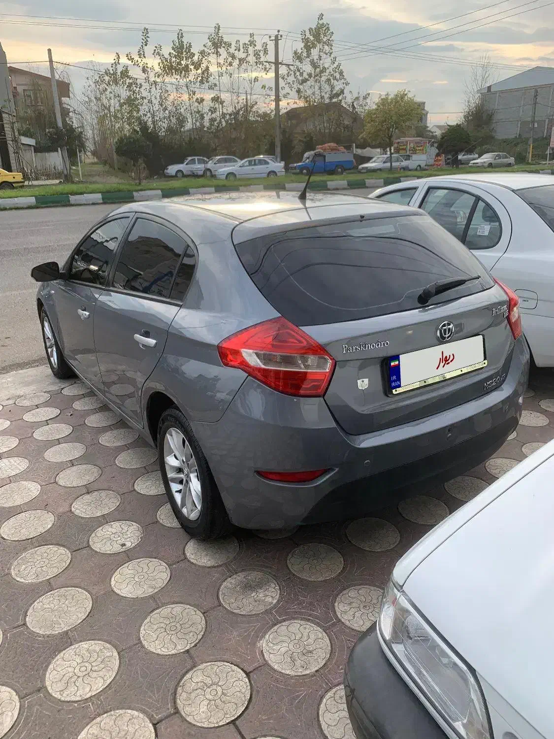 برلیانس ۹۷ موتور بزرگ اتومات|خودرو سواری و وانت|لنگرود, |دیوار