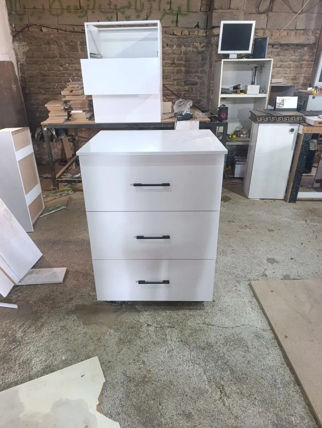 کابینت.کمد دیواری. تعمیرات|خدمات پیشه و مهارت|اندیشه, شهرک کوثر|دیوار