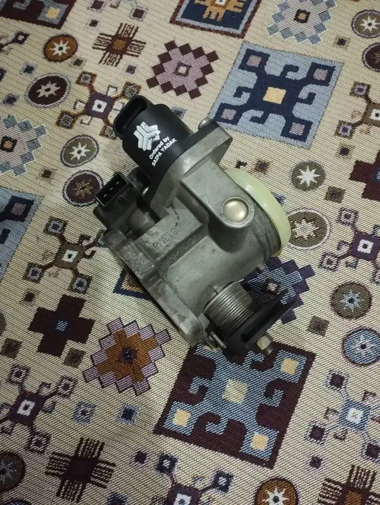 دریچه گاز و 2 تا سنسور دور موتور ساینا|قطعات یدکی و لوازم جانبی|اردبیل, |دیوار