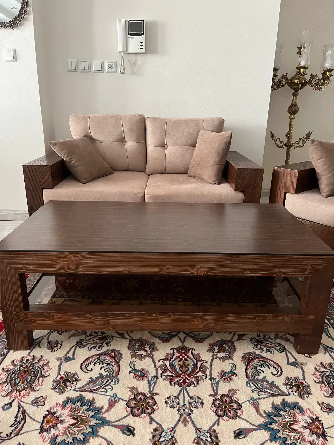 یک عددجلو مبلی و بک عدد عسلی|مبلمان خانگی و میز عسلی|تهران, تهرانپارس شرقی|دیوار