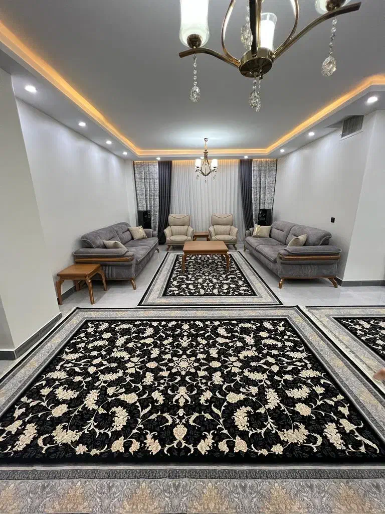 ۸۳ متر فول شیک ده ساله