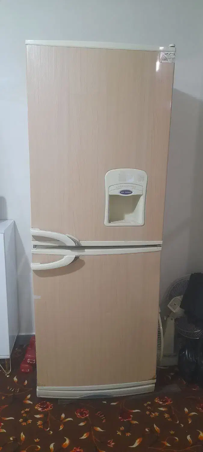 یخچال فریز کاملا سالم مناسب کارگاه|یخچال و فریزر|گلستان (تهران), |دیوار