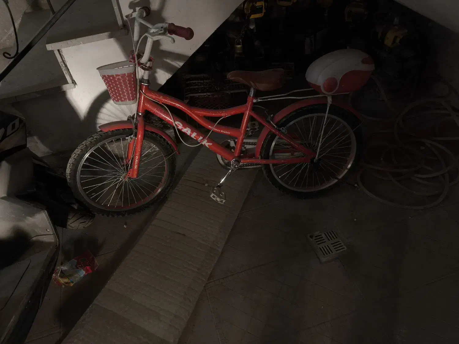 دوچرخه 20دخترانه|دوچرخه، اسکیت، اسکوتر|مشهد, کشف|دیوار