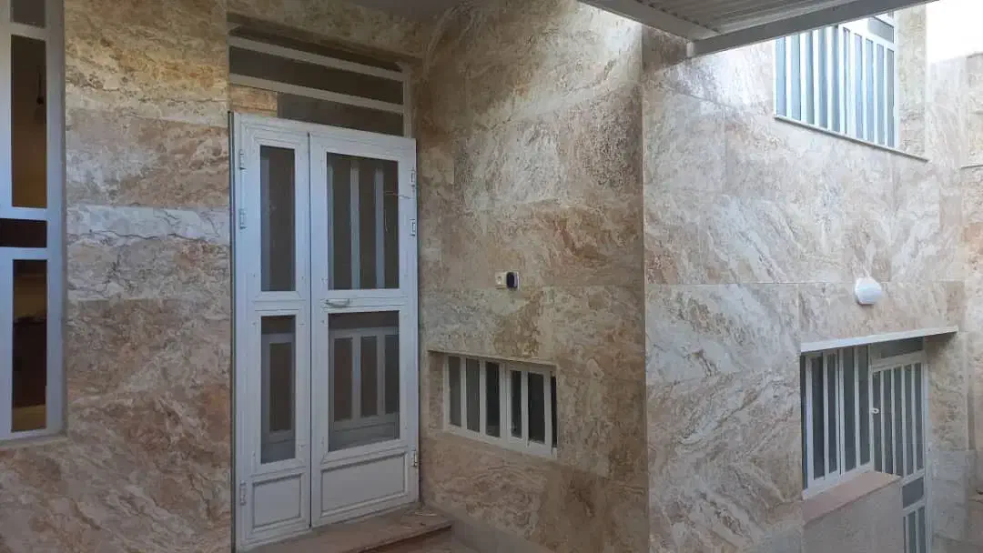 منزل حیاط دار مستقل شهرک انجیره|اجارهٔ خانه و ویلا|شیراز, انجیره|دیوار