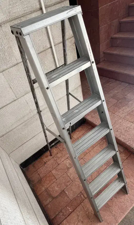 نردبان|ابزارآلات|تهران, فردوس|دیوار