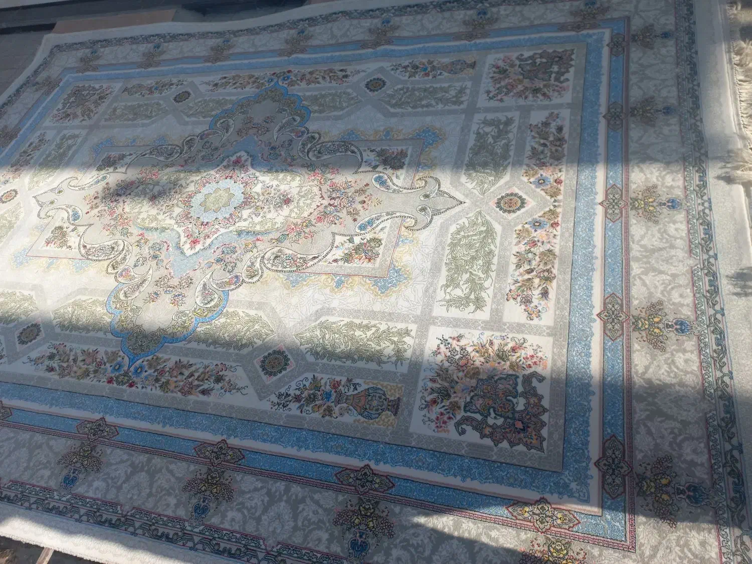 چند تخته فرش ۶متری ۹متری ۱۲متری کارکرد|فرش|نظرآباد, رسالت|دیوار