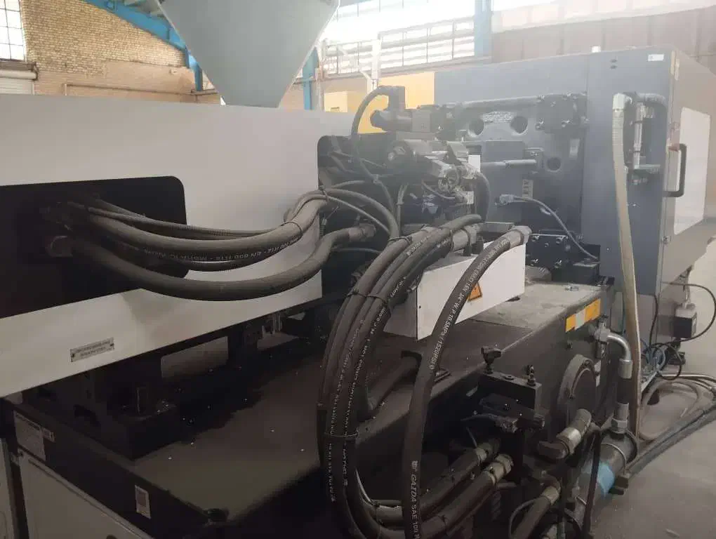 دستگاه تزریق پلاستیک BORCHE مدل 150 و 200 تن در حد|ماشینآلات صنعتی|چناران, |دیوار