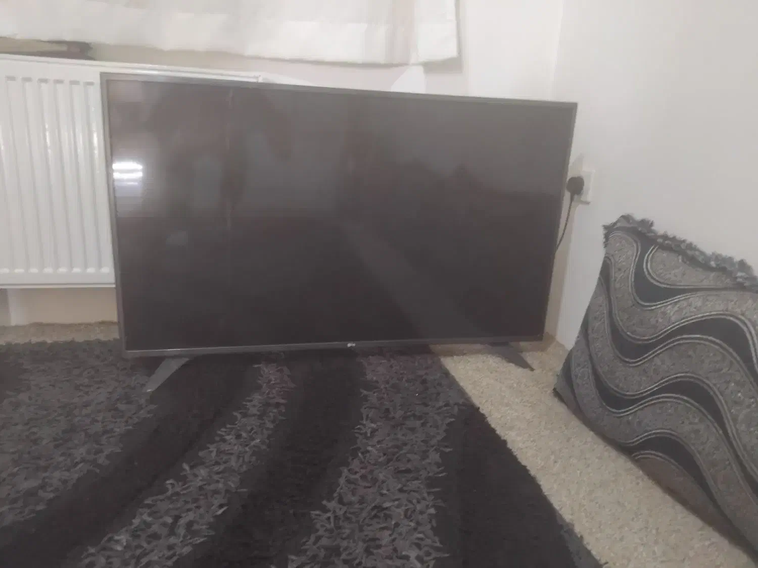 تلویزیون ال جی ۴۹|تلویزیون و پروژکتور|شیراز, میانرود|دیوار