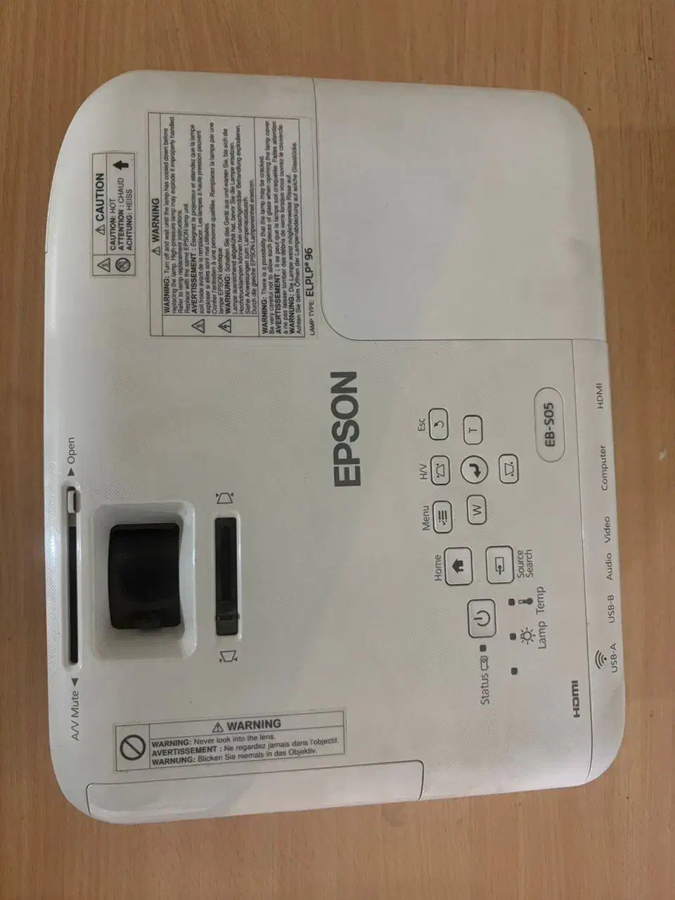 ویدئو پروژکتور ثابت اپسون EB-S05|تلویزیون و پروژکتور|شیراز, هفت تنان|دیوار