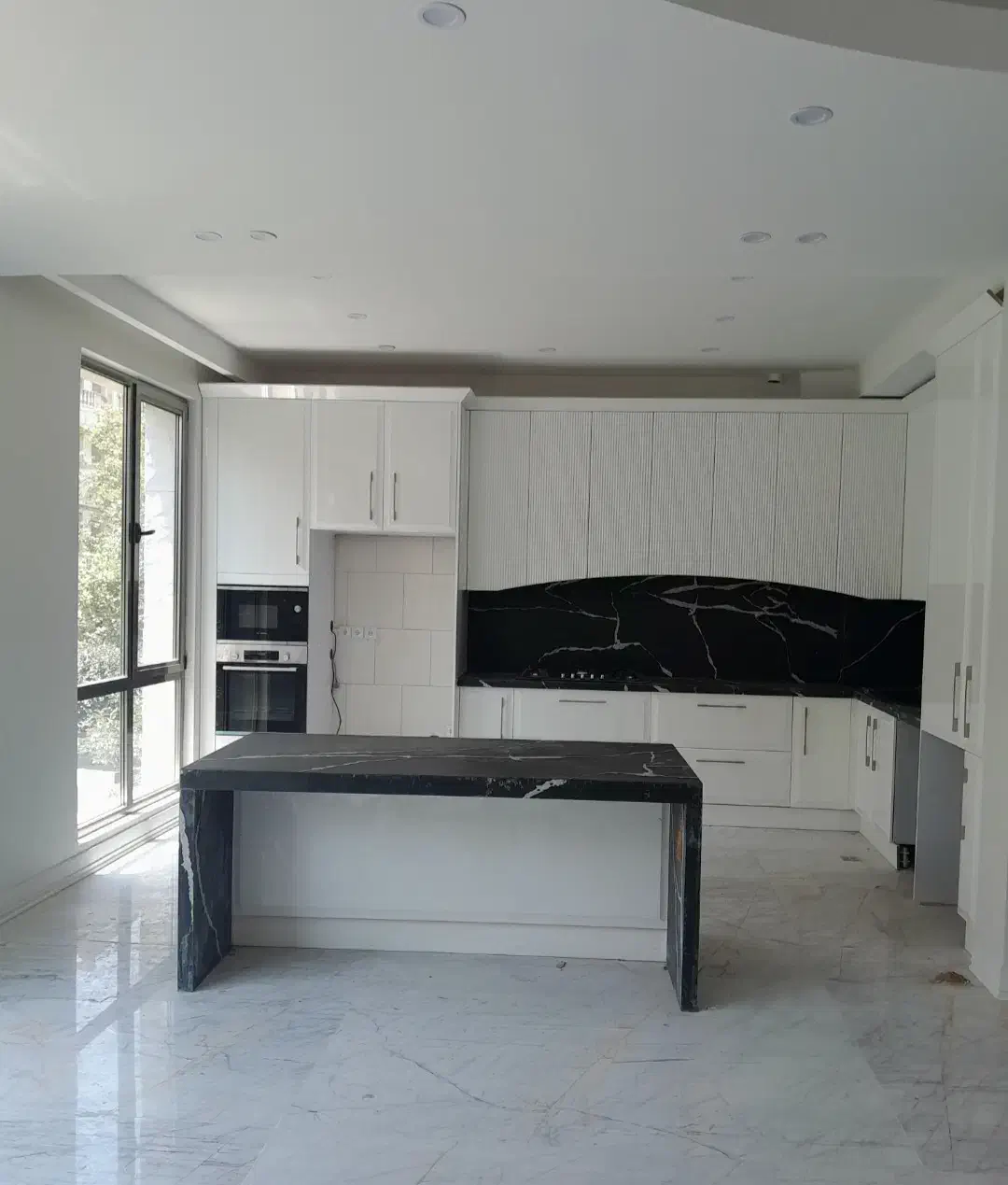 ۱۳۰متر۲خواب/فول مشاعات هتلینگ/لابی مجلل/ویو ابدی|اجارهٔ آپارتمان|تهران, فرمانیه|دیوار