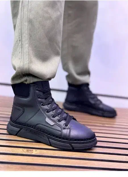 کفش نیم بوت ورساچ|کیف، کفش، کمربند|سبزوار, توحیدشهر|دیوار