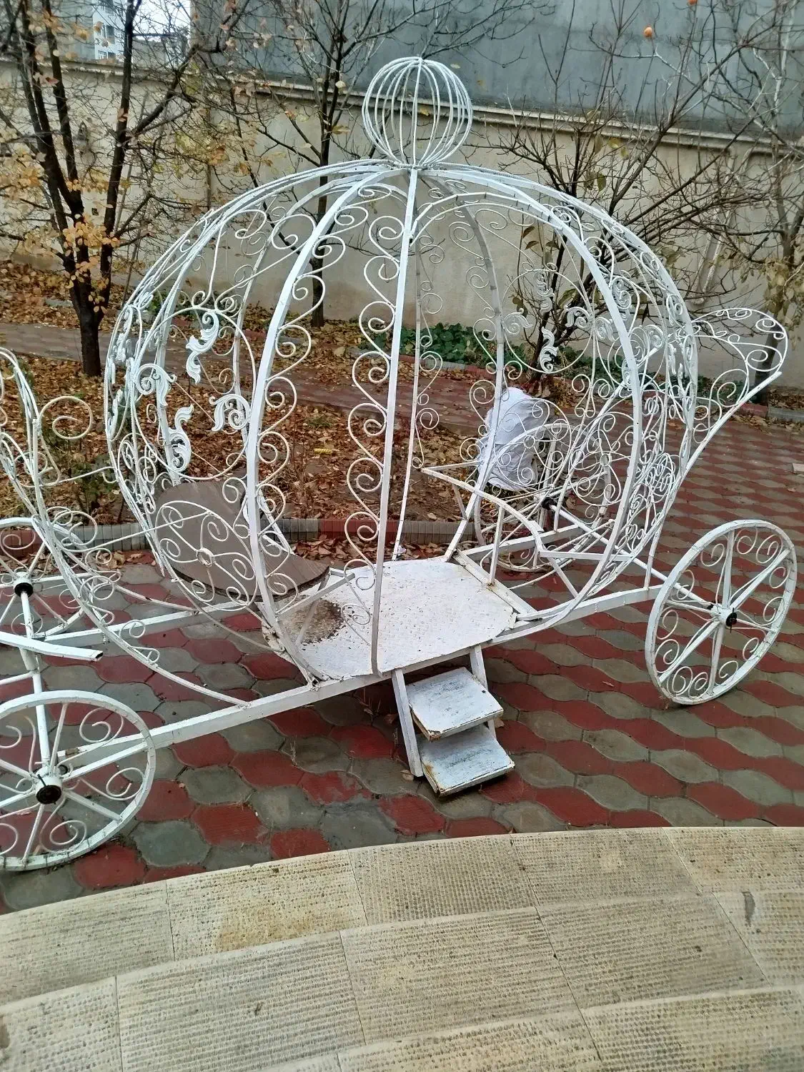 کالسکه عروس برای جابجایی بلبرینگدار میباشد|کالسکه و لوازم جانبی|مراغه, |دیوار