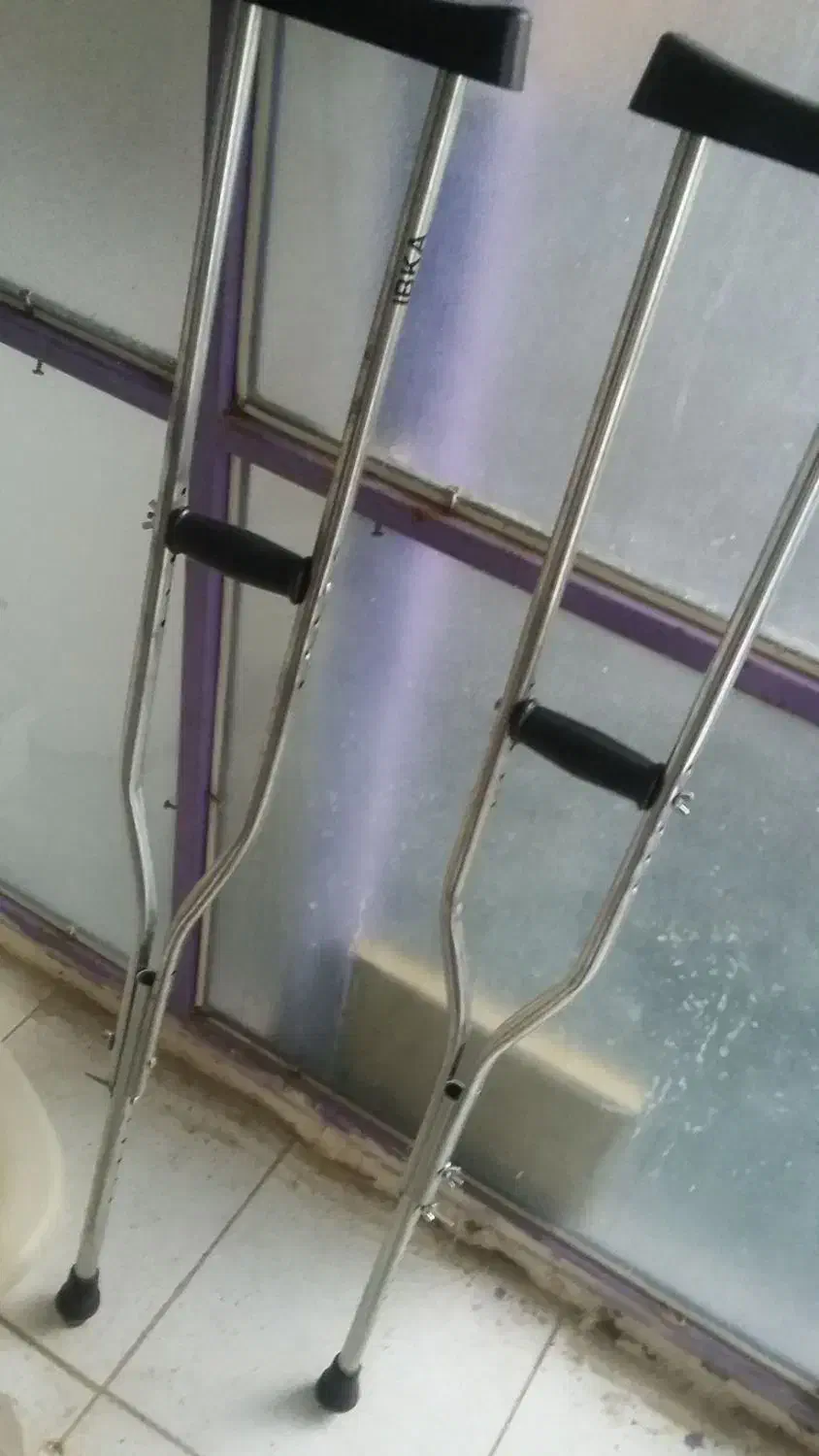 عصای بغل قیمت چهار صد تومان|آرایشی، بهداشتی، درمانی|تالش, هشتپر|دیوار