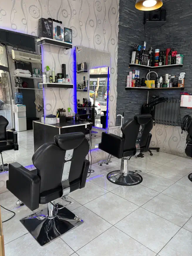 اجاره صندلی ارایشگاه استخدام ارایشگرمردانه فردوس|استخدام درمانی، زیبایی، بهداشتی|تهران, فردوس|دیوار