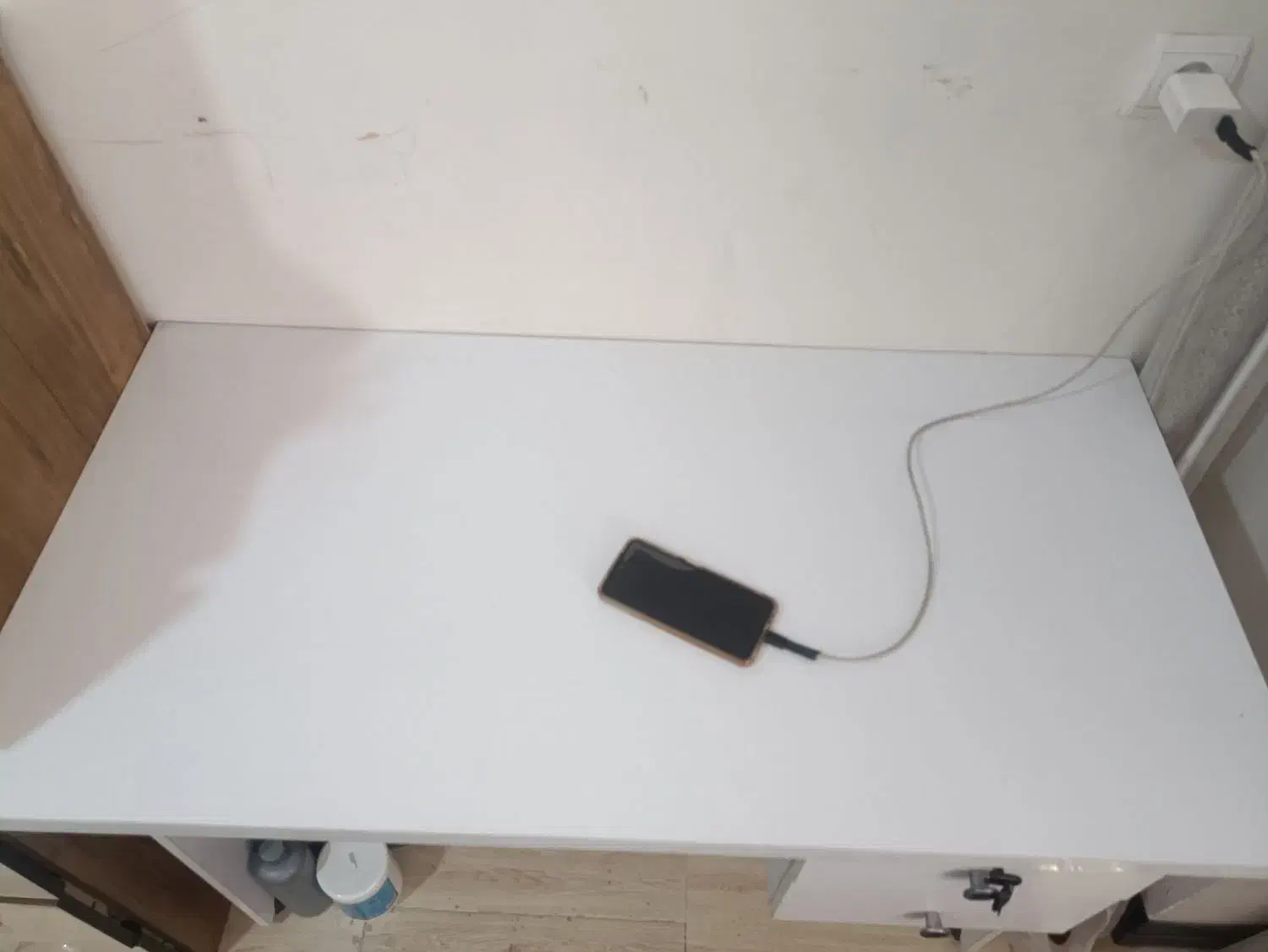 میز تحریر|میز تحریر و کامپیوتر|فشاپویه, |دیوار