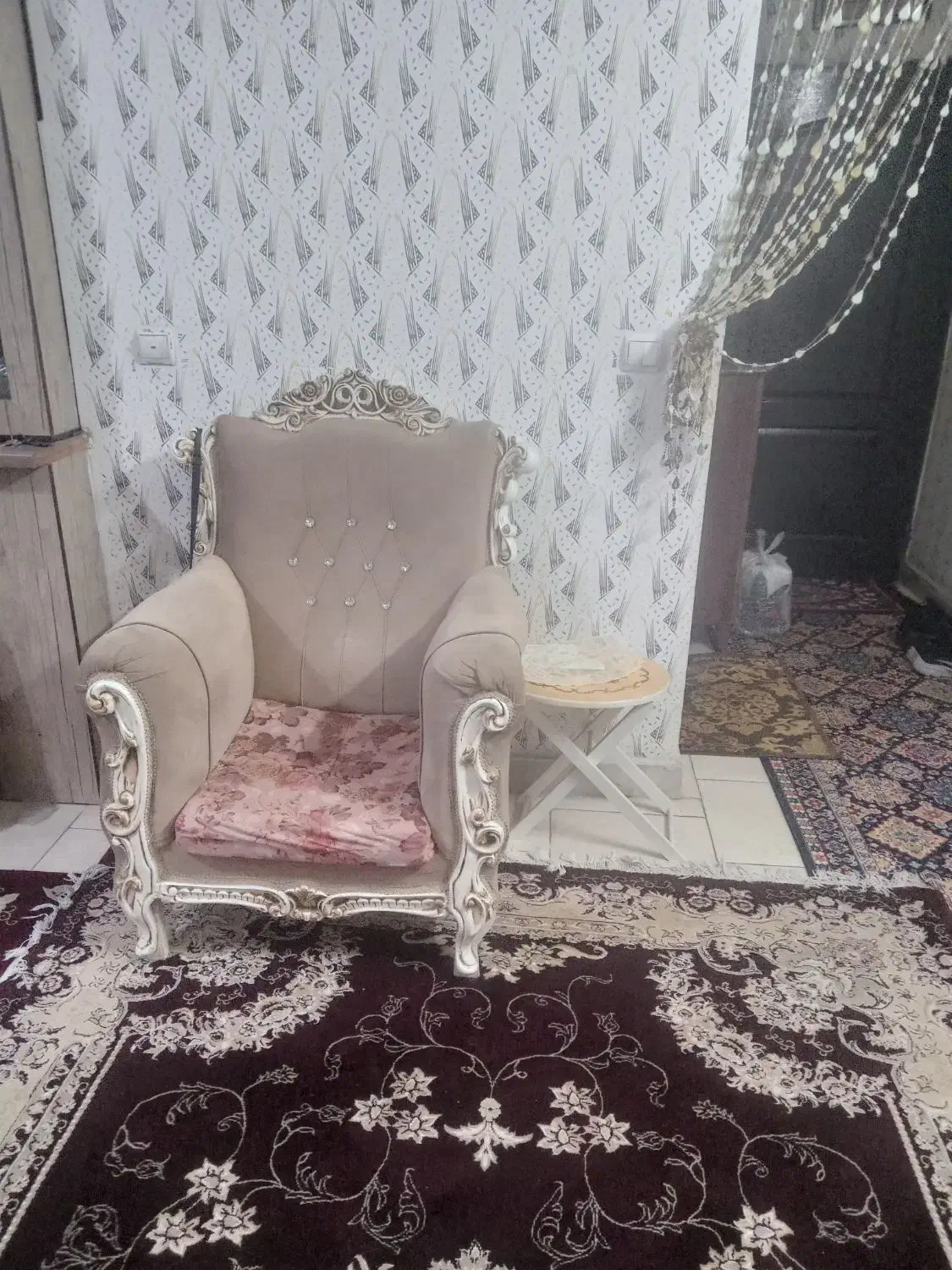 مبلمان|مبلمان خانگی و میز عسلی|قرچک, شهرک مهستان|دیوار