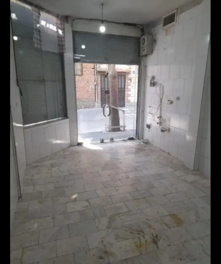 مغازه ۱۵/۵ متری|فروش مغازه و غرفه|تهران, زمزم|دیوار