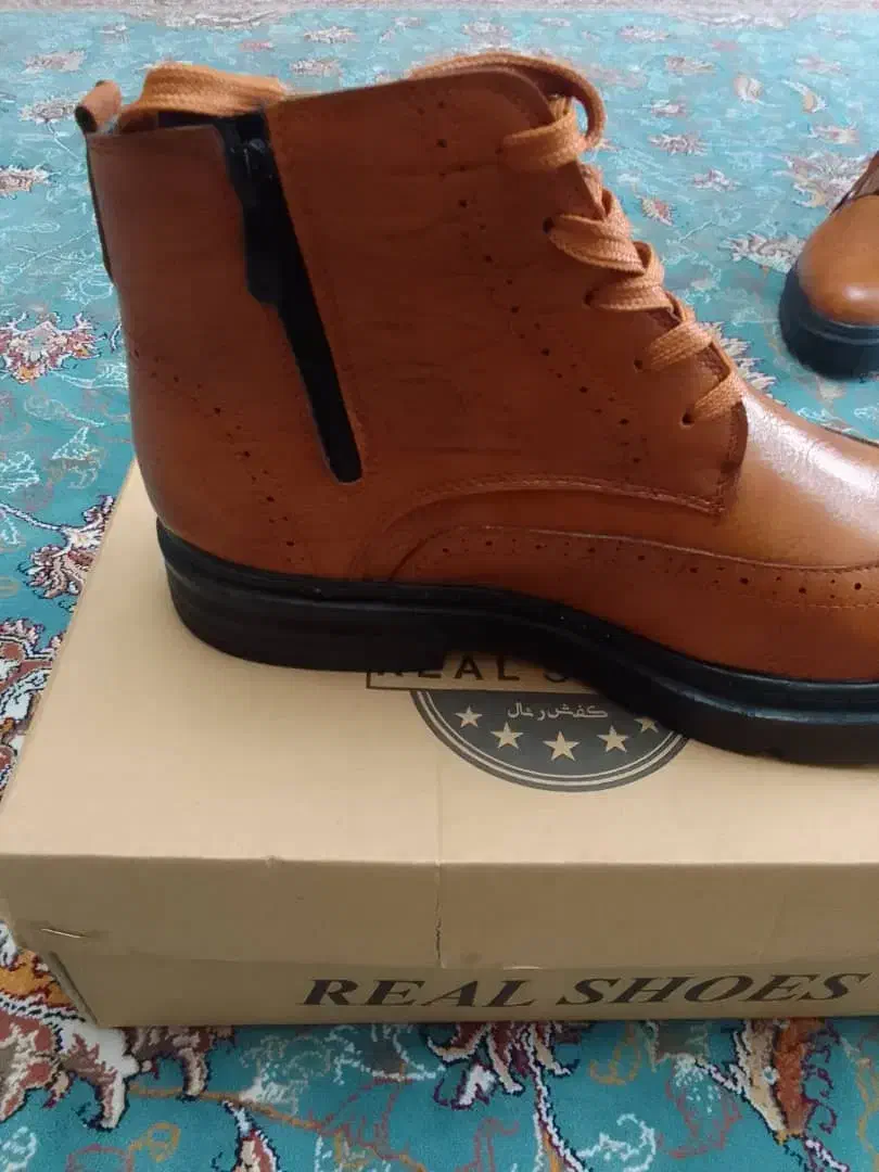 نیم بوت سایز۴۴|کیف، کفش، کمربند|خرم‌آباد, |دیوار