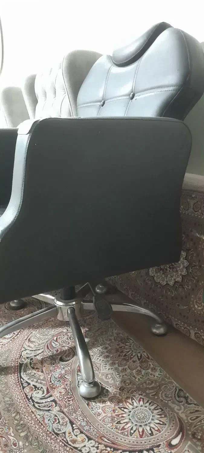 صندلی آرایشگاه مردانه|آرایشگاه و سالنهای زیبایی|شهریار, شهرک امیریه|دیوار