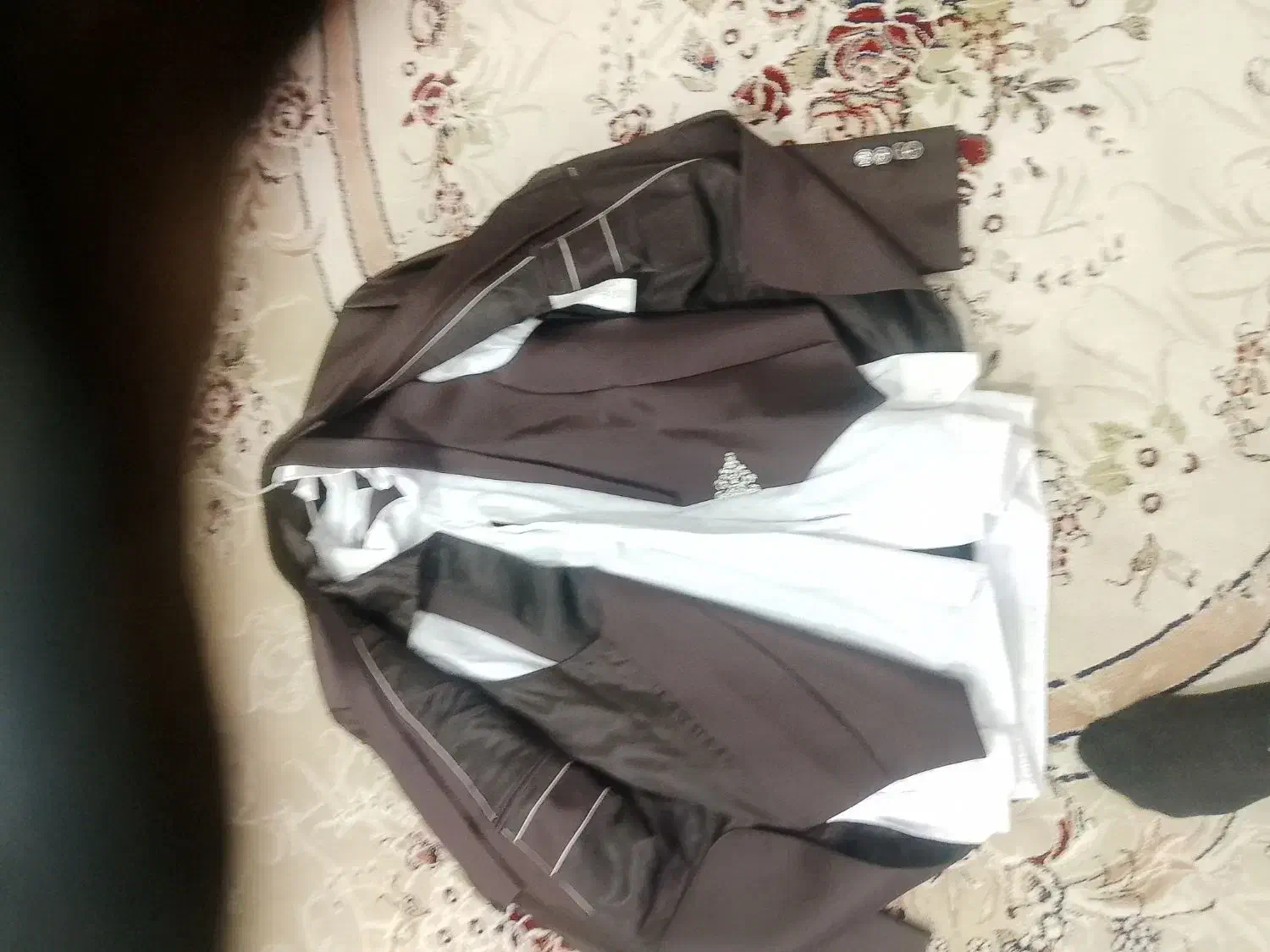 کت وشلوار|لباس|فومن, |دیوار