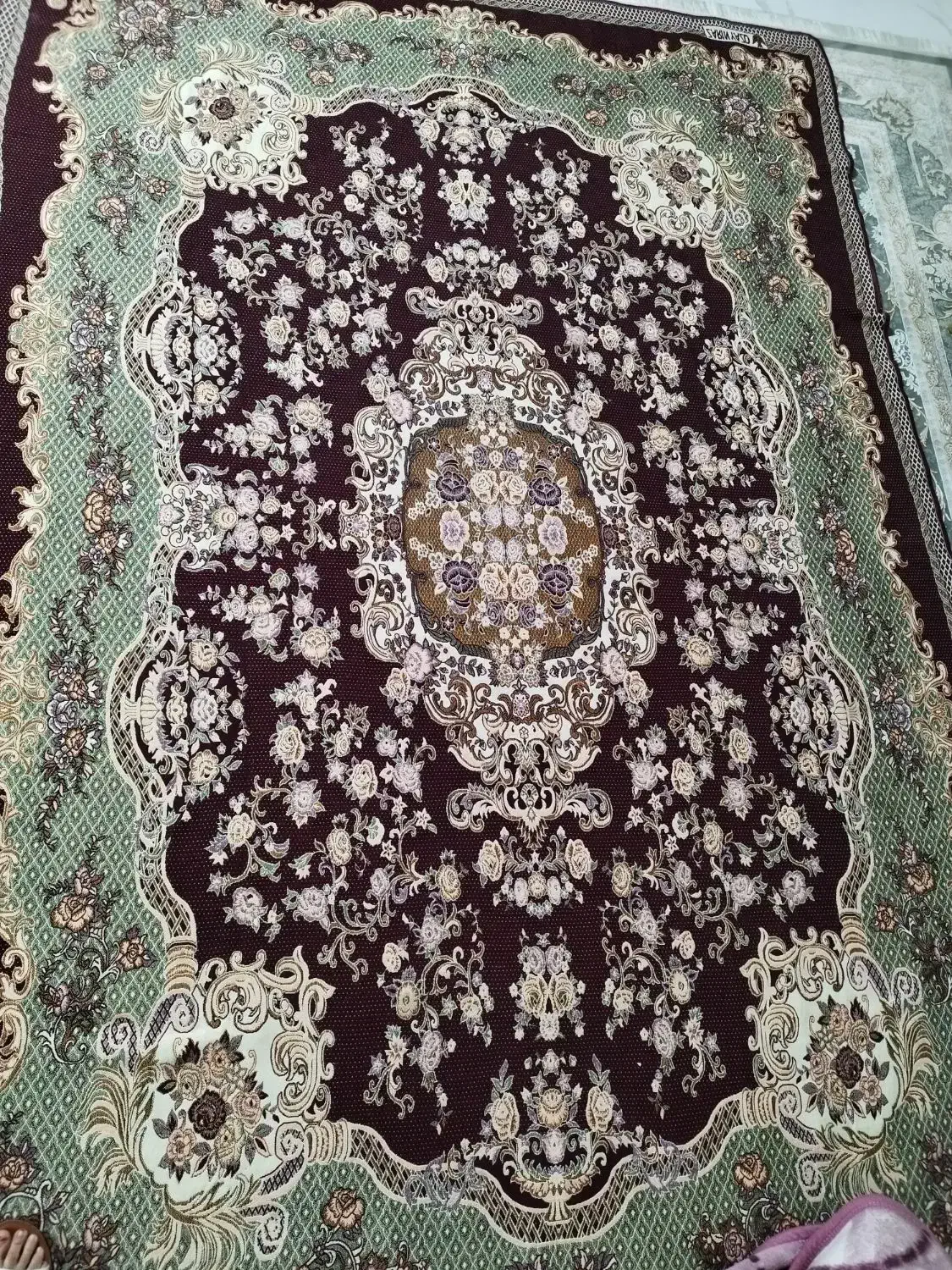 روفرشی|روفرشی|نیشابور, گنبد سبز|دیوار