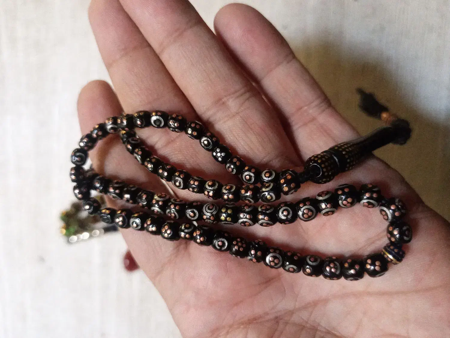 دو تا تسبیح یکی میخ دوز و یکی اب طلا|جواهرات|تهران, طرشت|دیوار